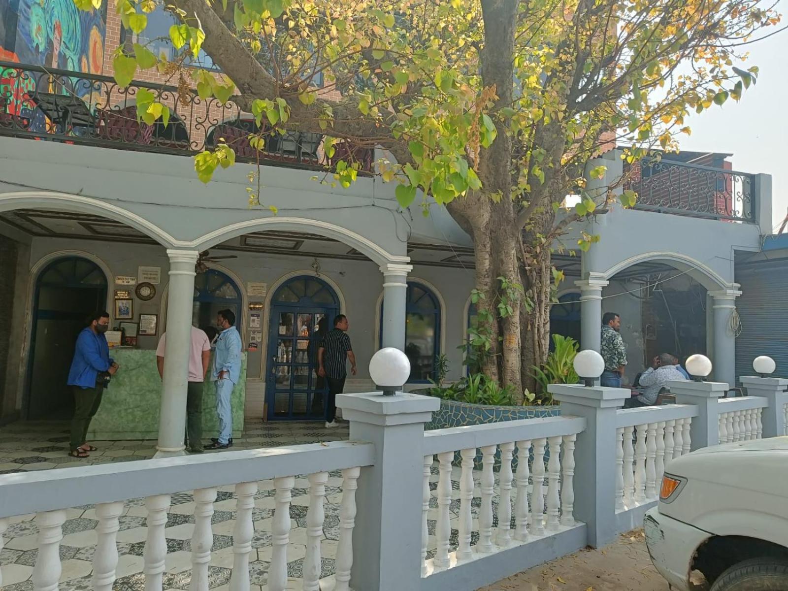 Maya Hotel & Restaurant Агра Екстериор снимка